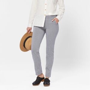 Duluth Noga Naturale Performance Slim Leg Ankle Chino Pants